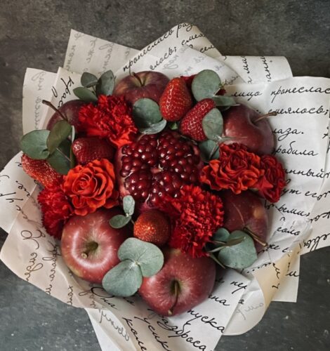 Coral Ranunculus Box